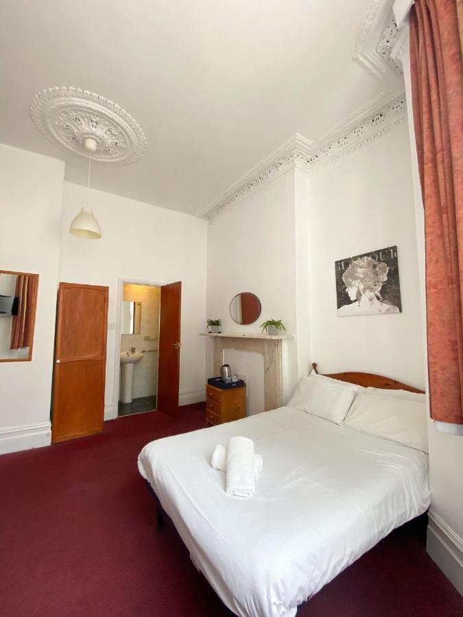 Orlando Hotel London Room photo